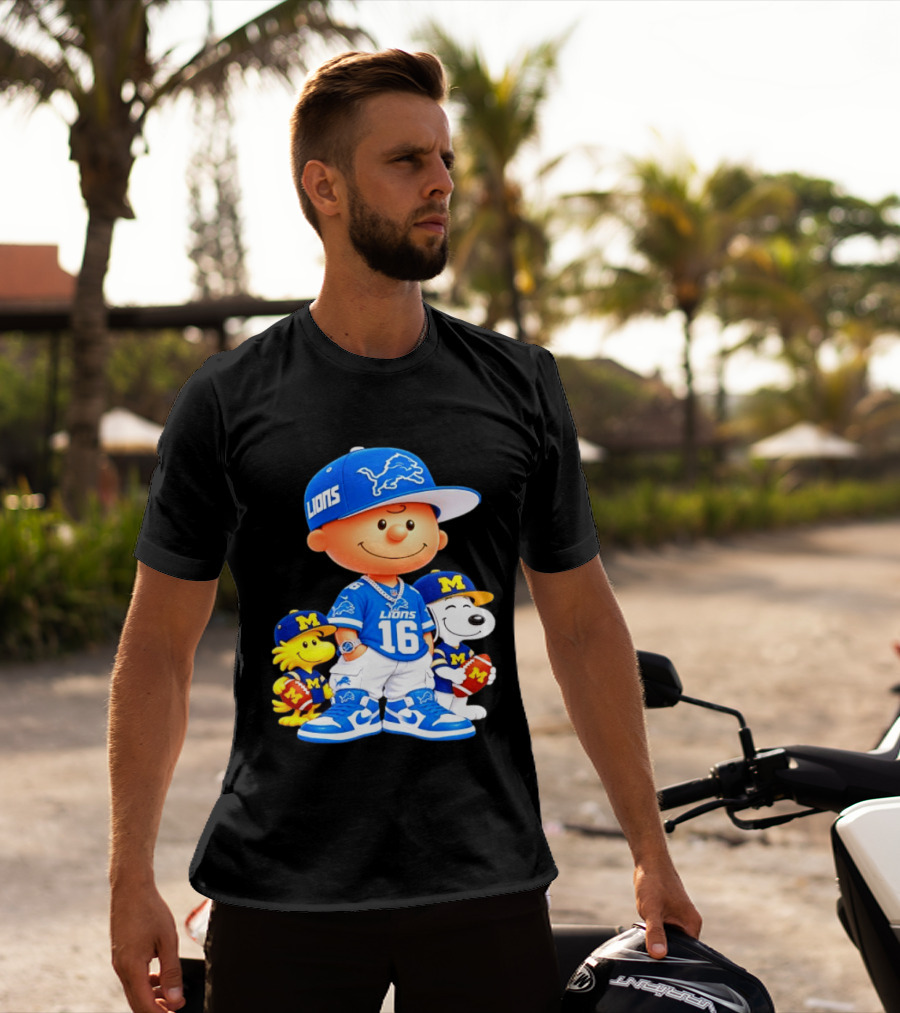 Charlie Brown Snoopy Woodstock Detroit Lions Michigan Wolverines Football Fan 16 T-Shirt