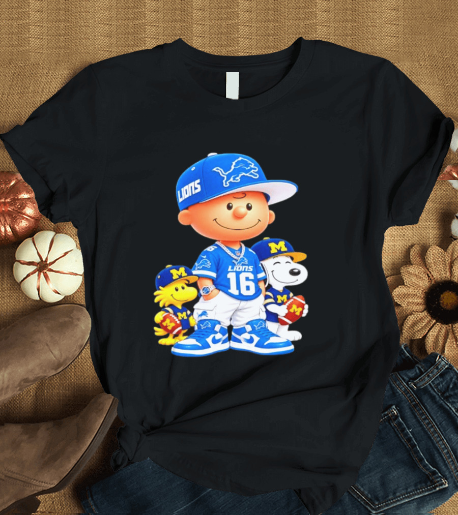 Charlie Brown Snoopy Woodstock Detroit Lions Michigan Wolverines Football Fan 16 T-Shirt