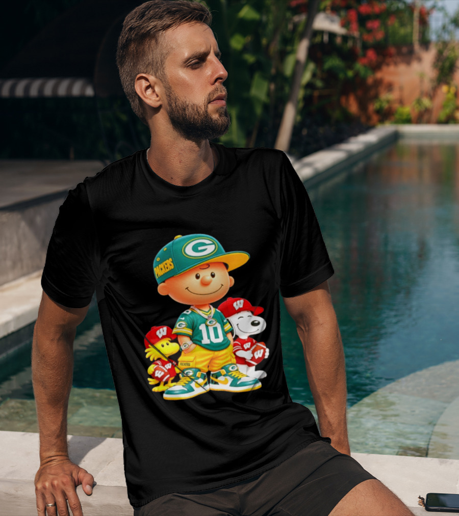 Charlie Brown Snoopy Woodstock Green Bay Packers Wisconsin Badgers Sports Fan Gear T-Shirt