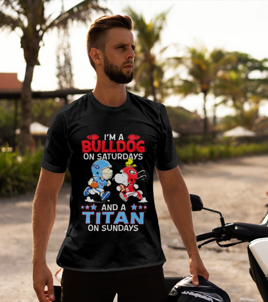 I'm A Bulldog On Saturdays And A Titan On Sundays Football Peanuts Characters T-Shirt