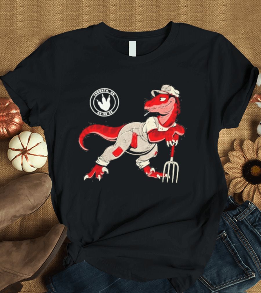 Red Clay Strays 2026 Toronto Ontario Event Dinosaur Farmer T-Shirt