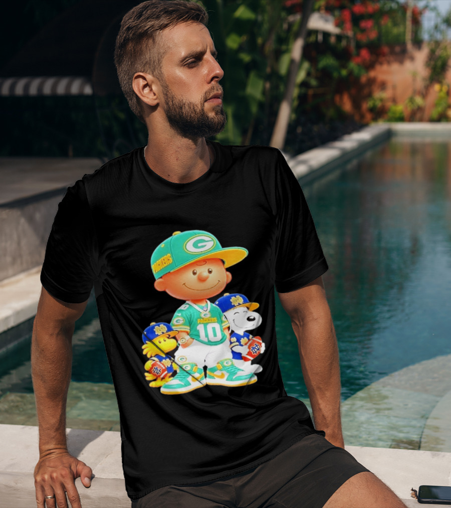 Peanuts Green Bay Packers Notre Dame Fighting Irish Football Characters Charlie Brown Snoopy Woodstock T-Shirt