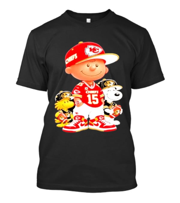 Peanuts Chiefs Patrick Mahomes Football Kansas City Charlie Brown Snoopy Woodstock T-Shirt