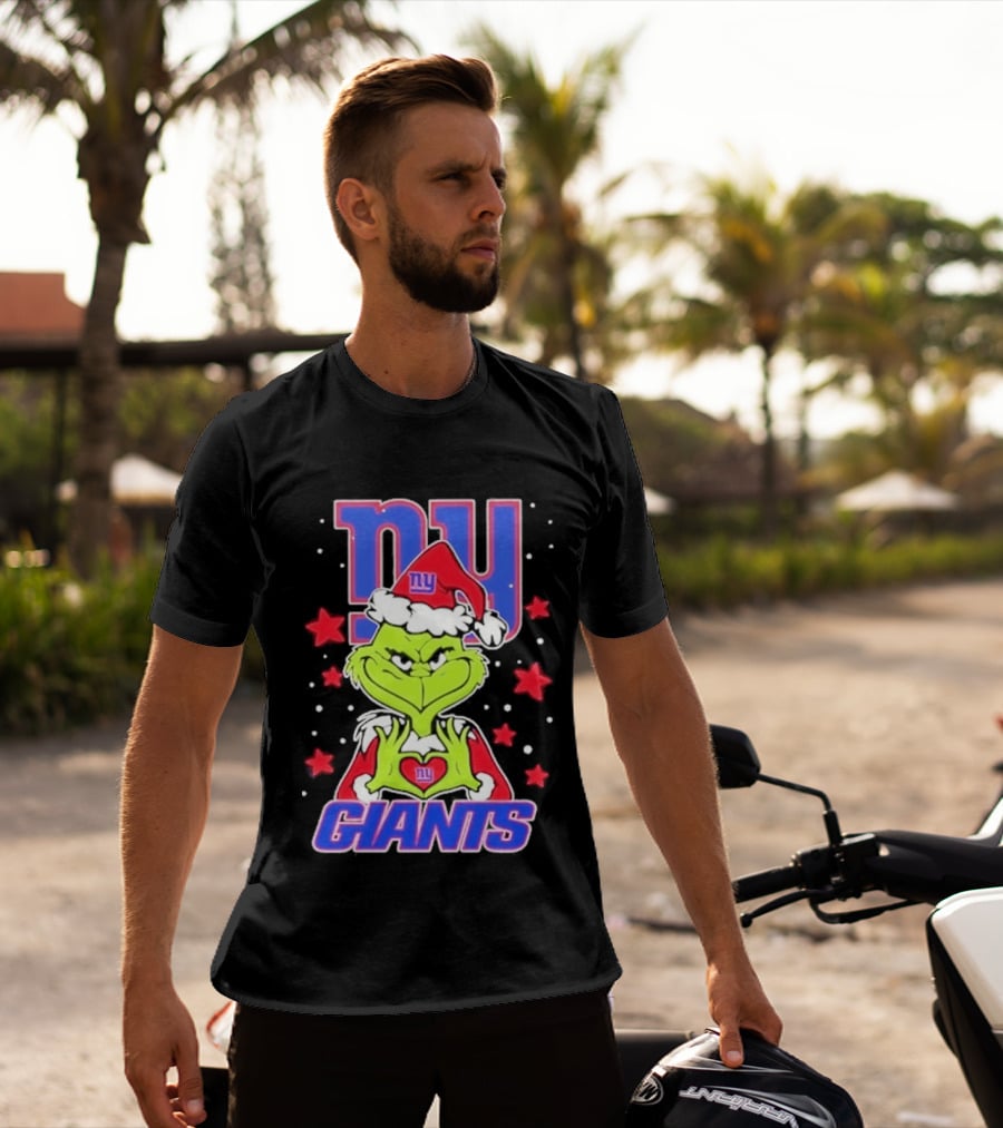 New York Giants Grinch Christmas Love Hands 2026 Football T-Shirt