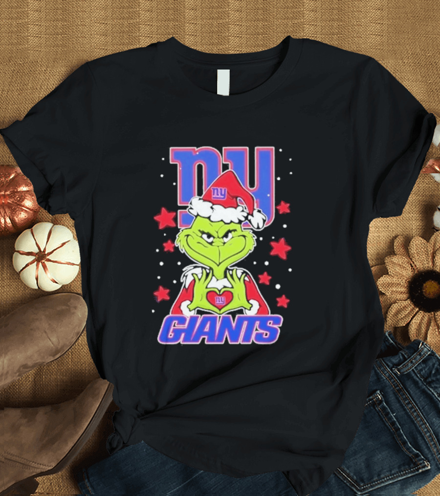 New York Giants Grinch Christmas Love Hands 2026 Football T-Shirt
