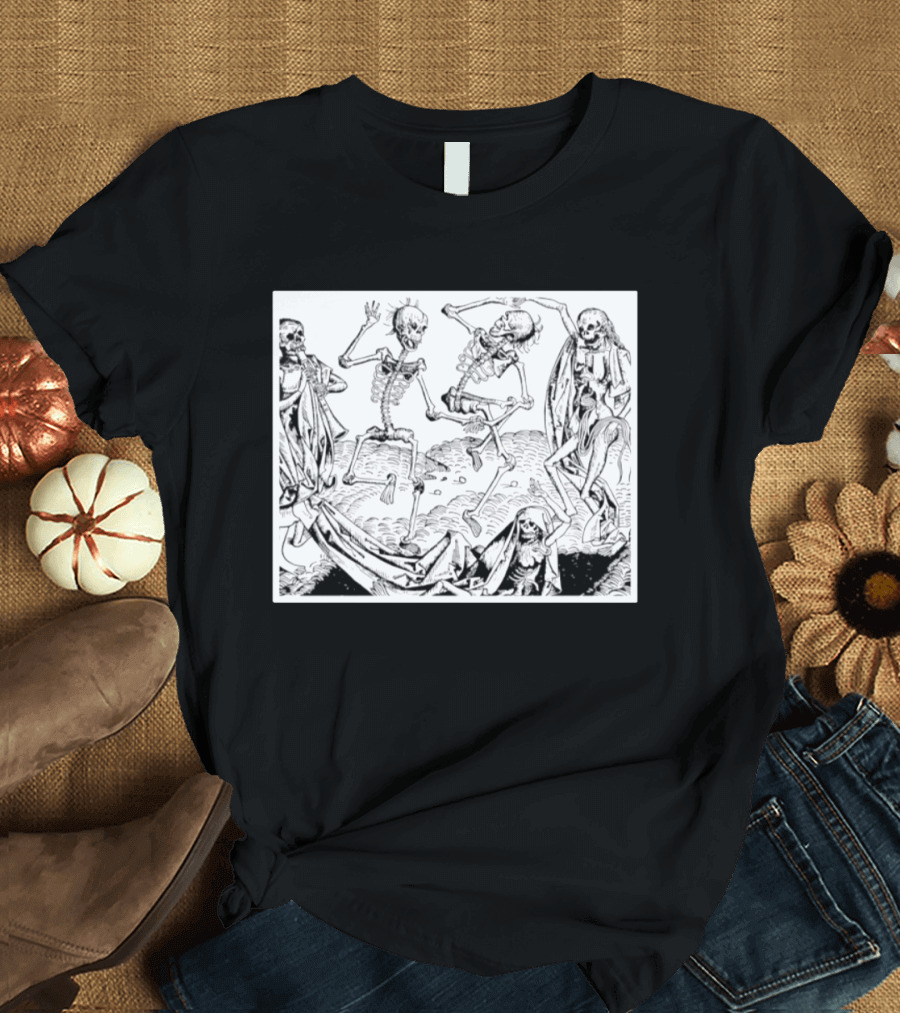 Danse Macabre Skeleton Dance Halloween Medieval T-Shirt