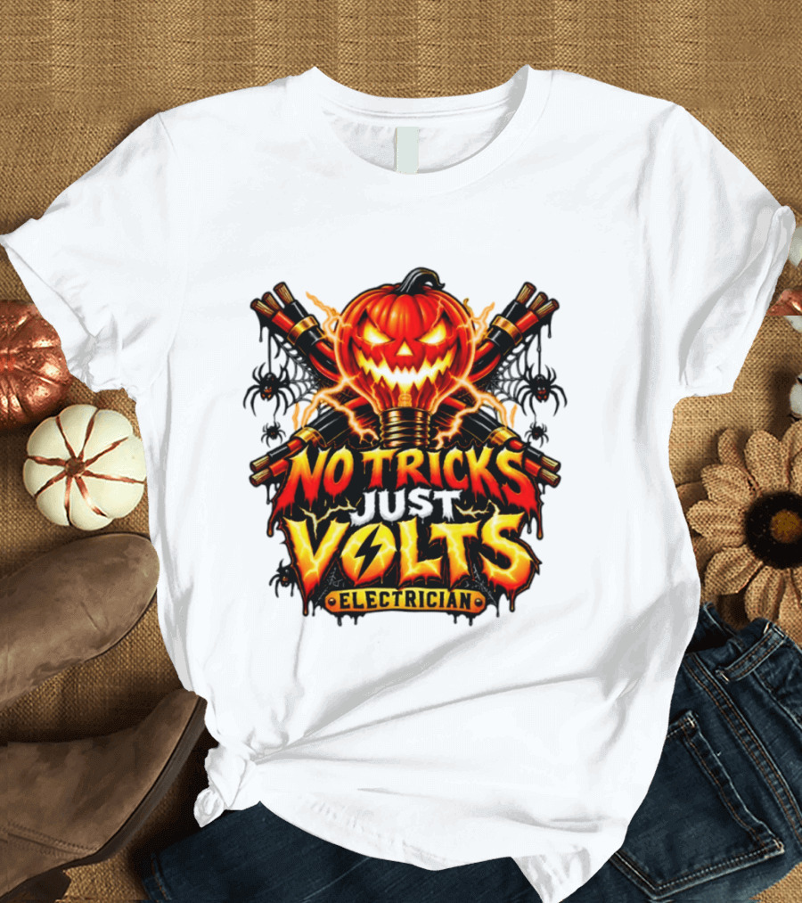 No Tricks Just Volts Electrician Pumpkin Halloween T-Shirt
