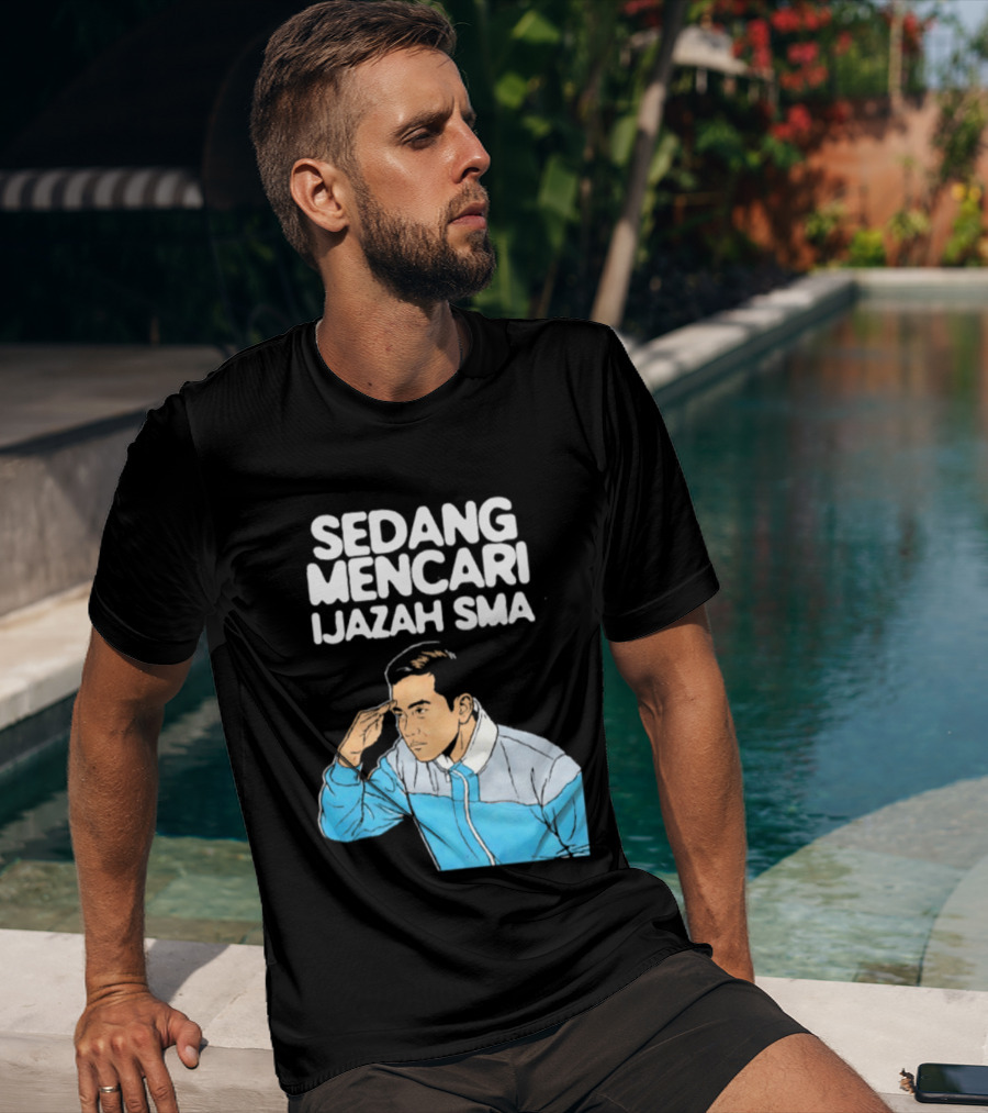 Sedang Mencari Ijazah SMA Man In Blue Jacket Visual T-Shirt