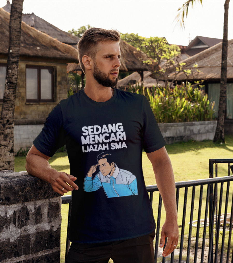 Sedang Mencari Ijazah SMA Man In Blue Jacket Visual T-Shirt