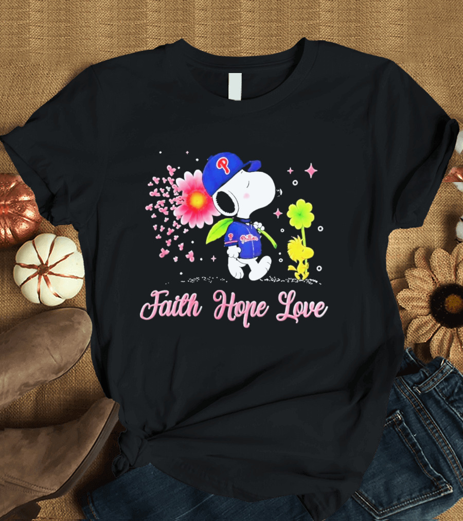 Philadelphia Phillies Snoopy Faith Hope Love Breast Cancer Awareness T-Shirt