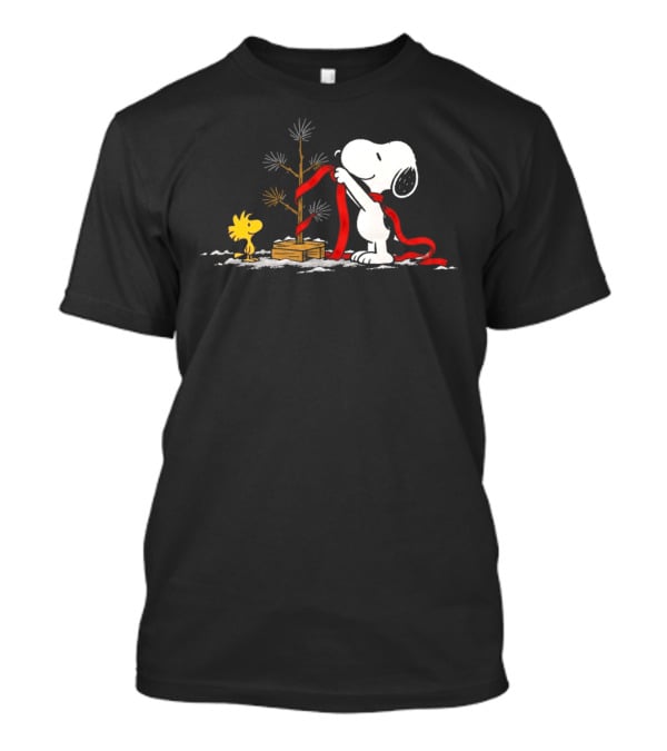 Snoopy Charlie Brown Little Christmas Tree For Peanuts And Christmas Lovers T-Shirt
