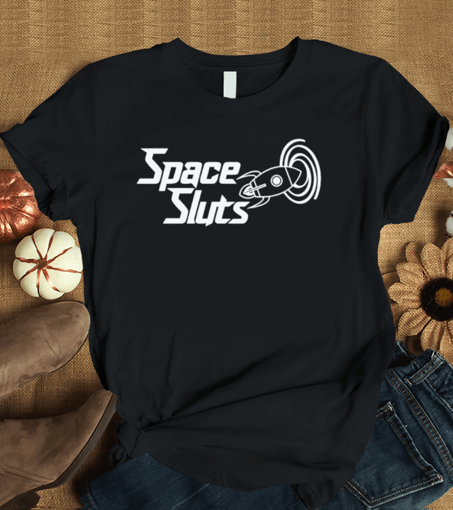 Space Sluts Rocket Design Cecil Nyx T-Shirt