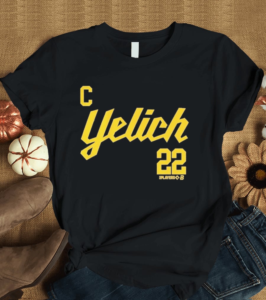 Yelich 22 Captain Players Milwaukee Brewers Baseball MLB T-Shirt