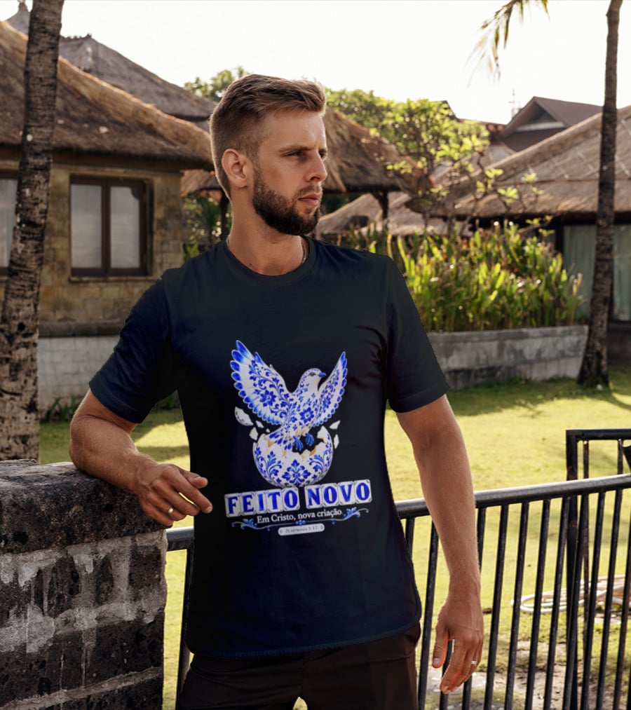 Feito Novo Em Cristo Nova Criacao 2 Corintios 5 17 Pomba Azul T-Shirt
