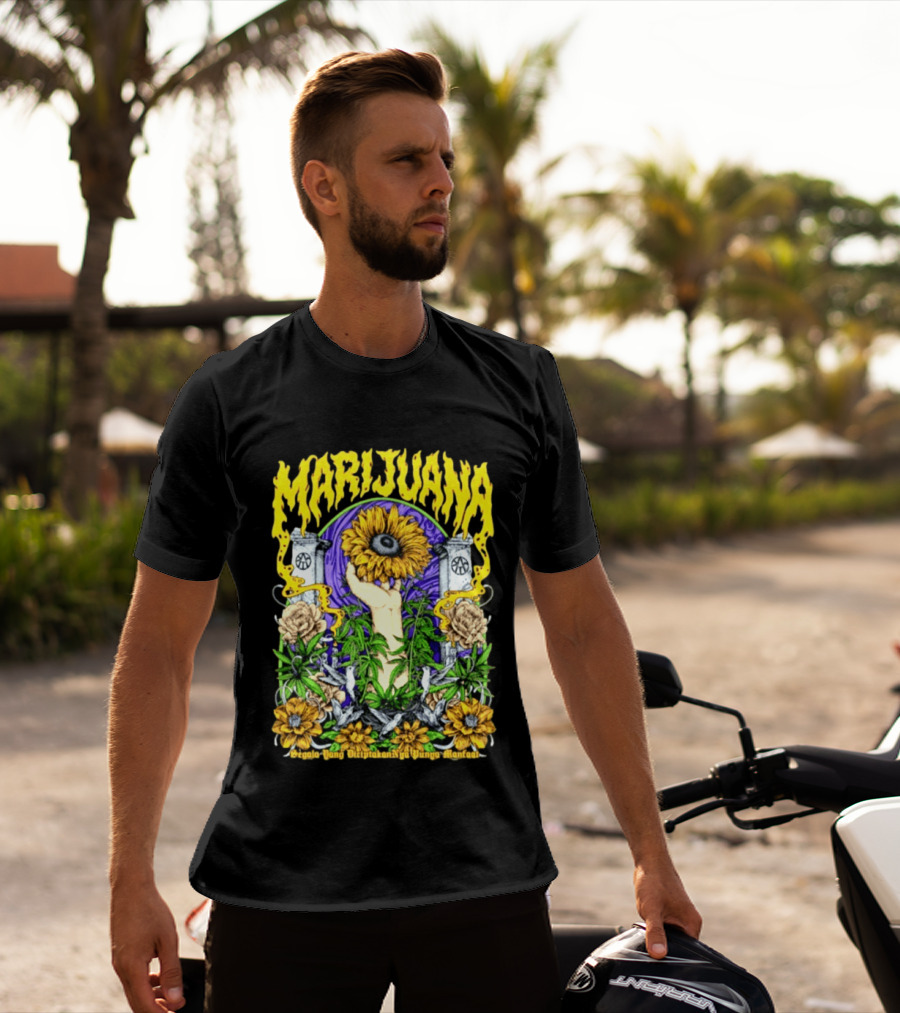 Marijuana Segala Yang DiciptakanNya Punya Manfaat Sunflower And Eye T-Shirt