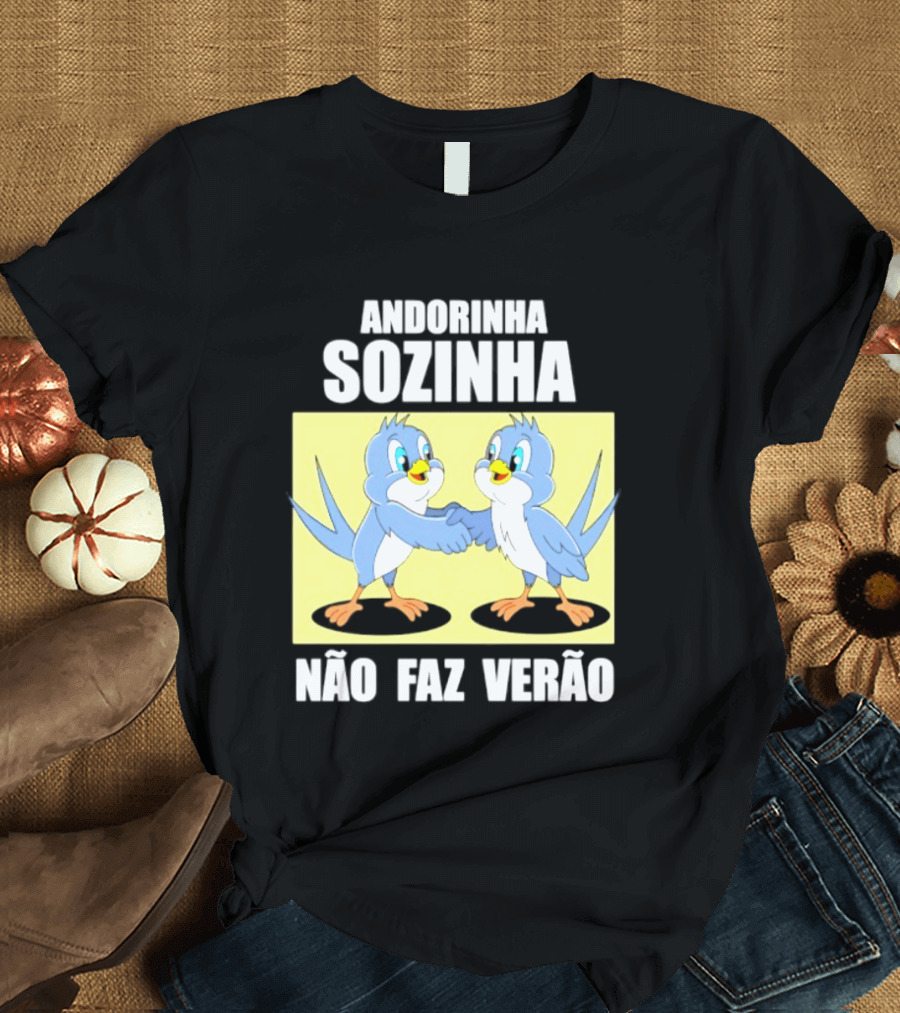 Andorinha Sozinha Não Faz Verão Handshake Birds T-Shirt