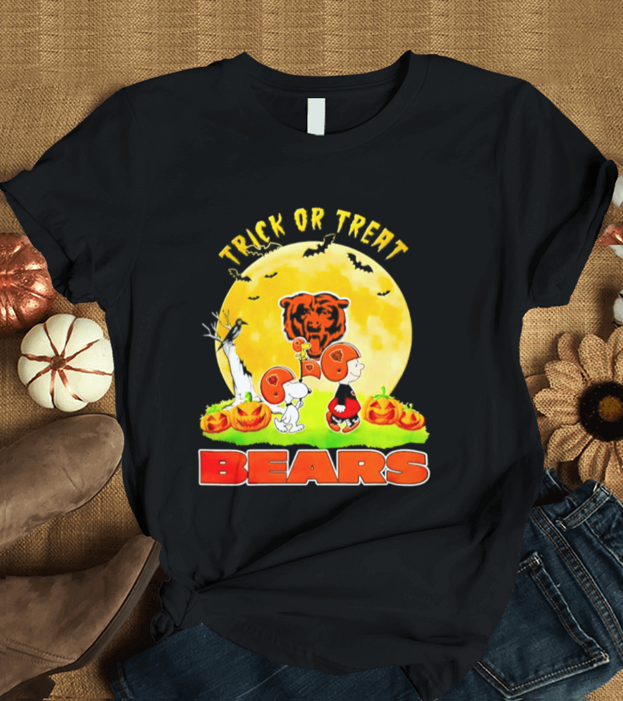 Chicago Bears Peanuts Halloween Trick Or Treat Pumpkins T-Shirt