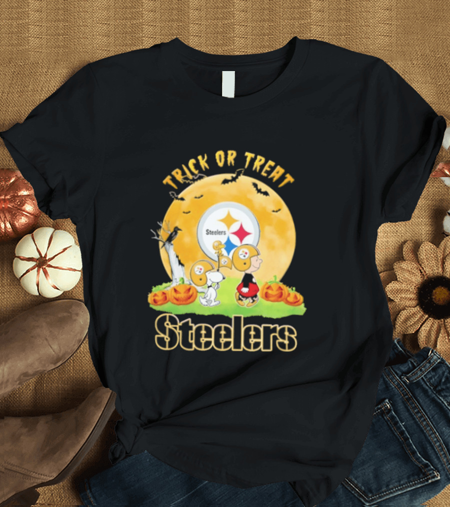 Pittsburgh Steelers Peanuts Trick Or Treat Halloween Abbey Road 2026 T-Shirt