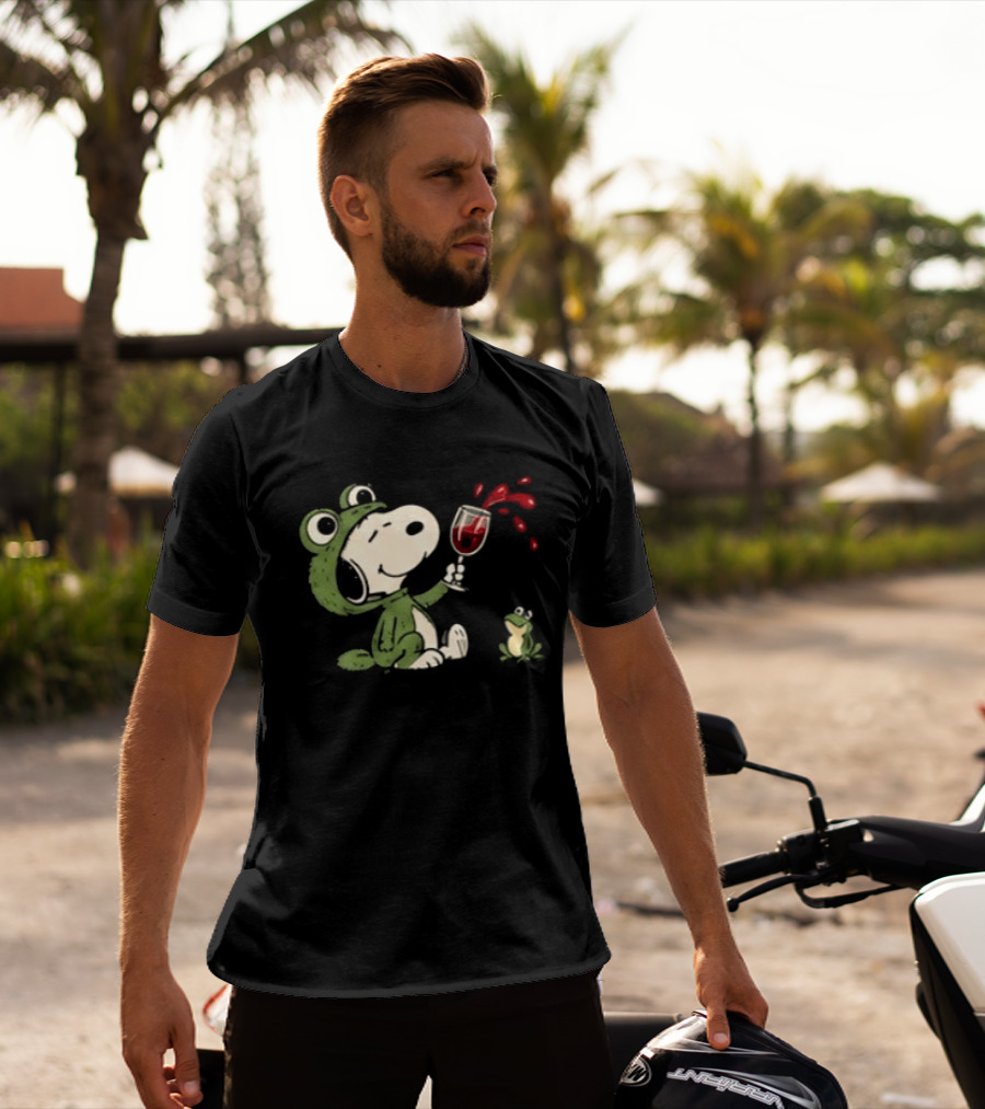 Snoopy Frog Mayhem Christmas Fun Under Mistletoe For Snoopy Fans T-Shirt