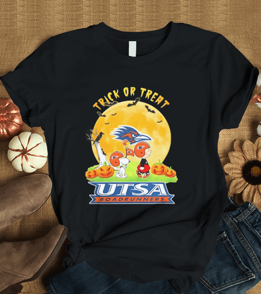 UTSA Roadrunners Peanuts Trick Or Treat Halloween 2026 Abbey Road T-Shirt