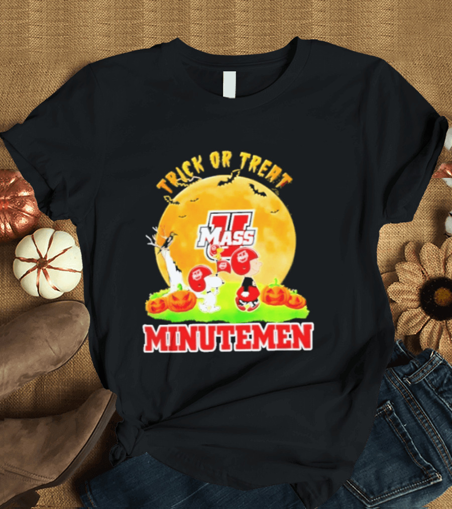 Massachusetts Minutemen Peanuts Trick Or Treat Halloween 2026 T-Shirt