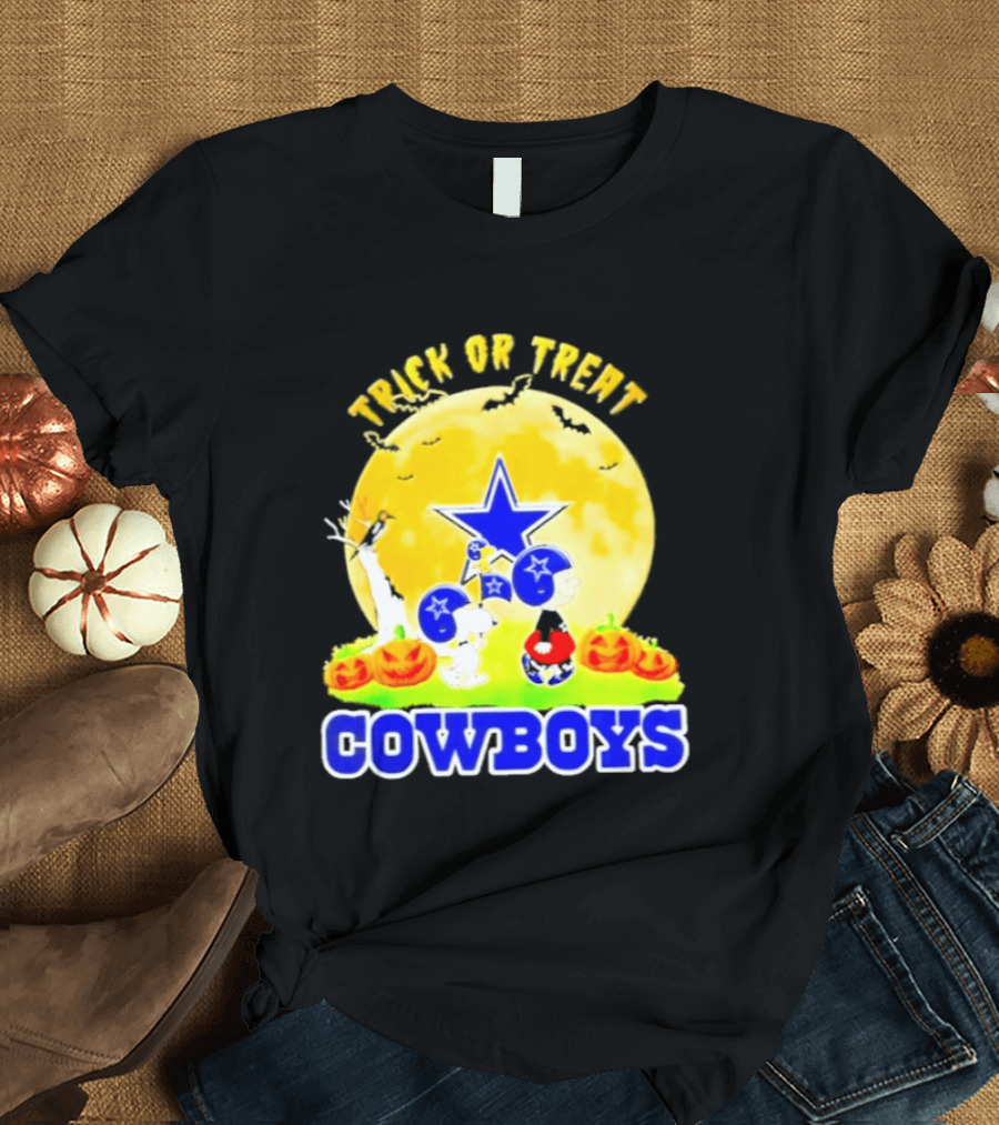 Dallas Cowboys Peanuts Trick Or Treat Halloween 2026 Abbey Road T-Shirt