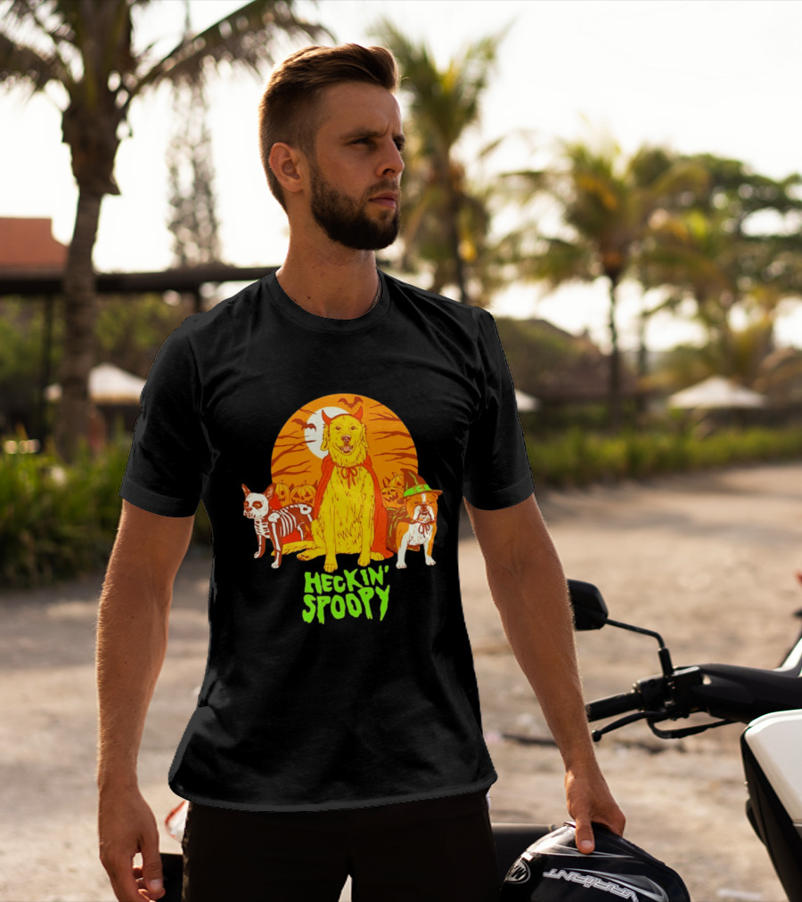 Heckin' Spoopy Dogs Halloween Golden Retriever Skeleton Costume Pumpkin Moon T-Shirt
