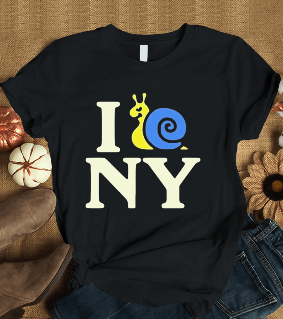 I Snail NY Playful Twist On Iconic NYC T-Shirt