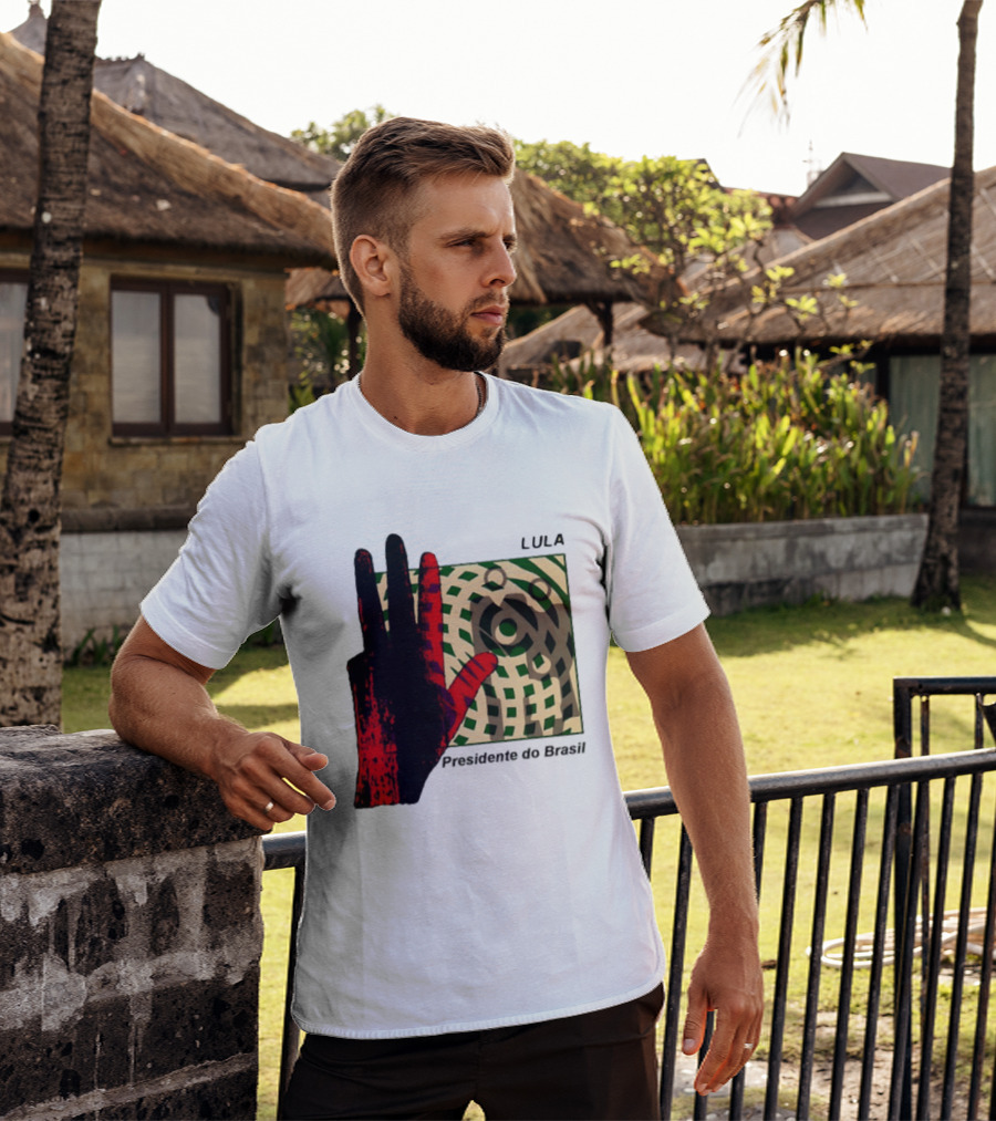 Lula Presidente Do Brasil Red Hand Brazil Politics T-Shirt