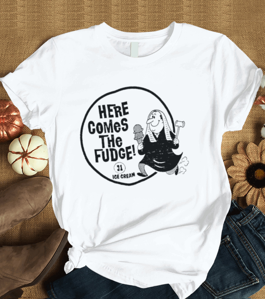 Baskin Robbins Here Comes The Fudge 31 Ice Cream T-Shirt