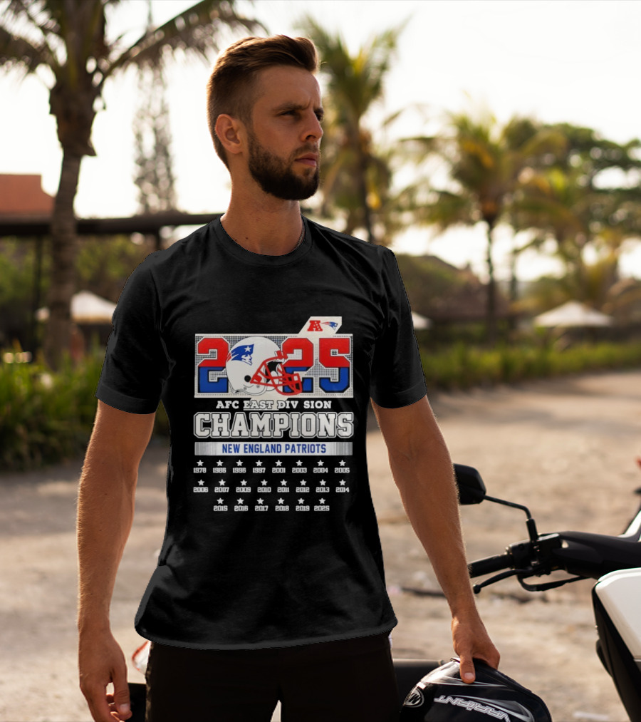 New England Patriots 2025 AFC East Division Champions Helmet Stars T-Shirt