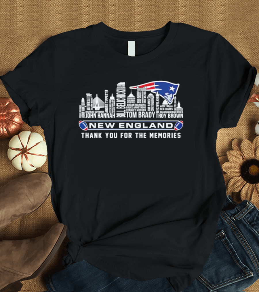 New England Patriots Tom Brady Randy Moss City Skyline Thank You For The Memories T-Shirt