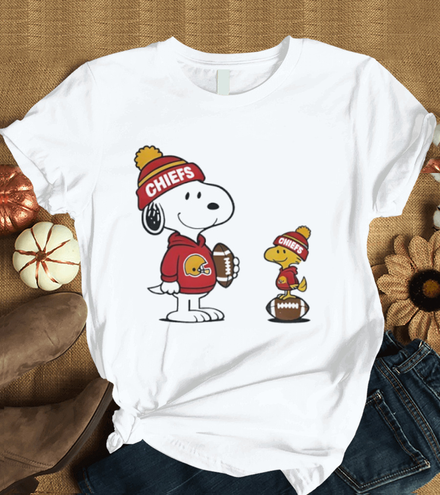 Kansas City Chiefs Snoopy Woodstock NFL Football Fan Gear T-Shirt