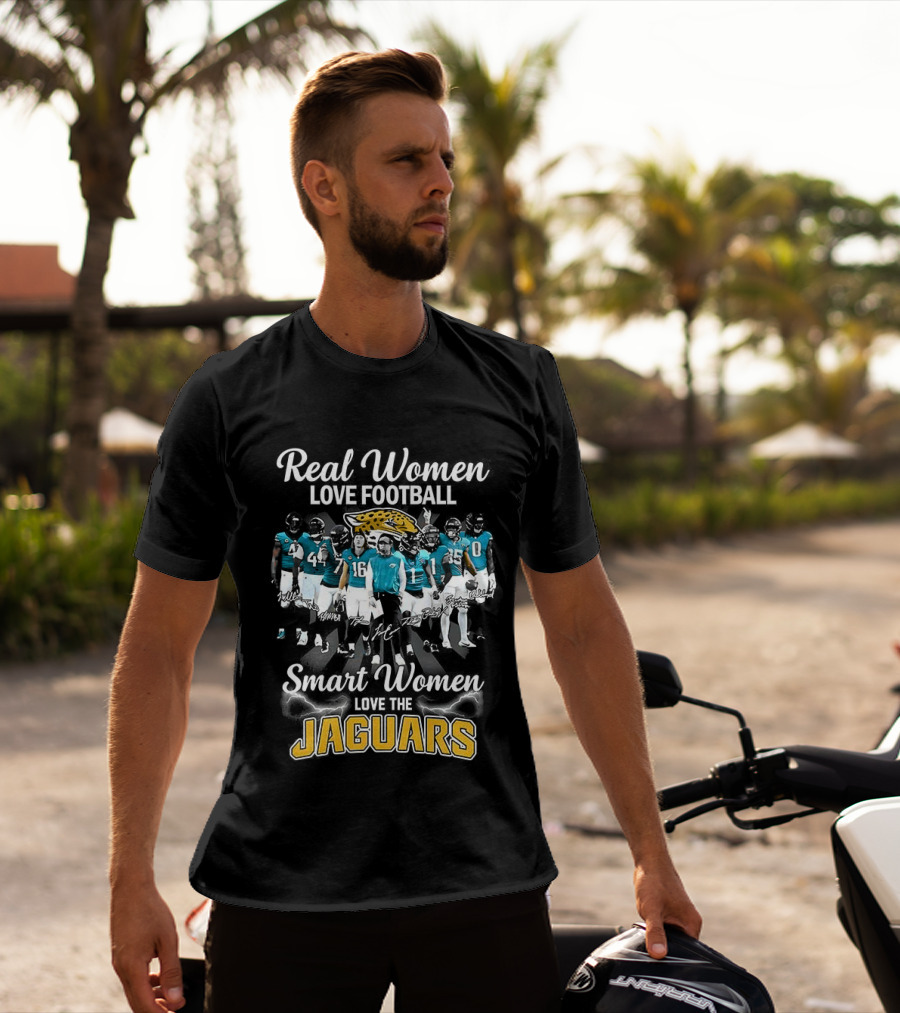 Real Women Love Football Smart Women Love The Jaguars T-Shirt