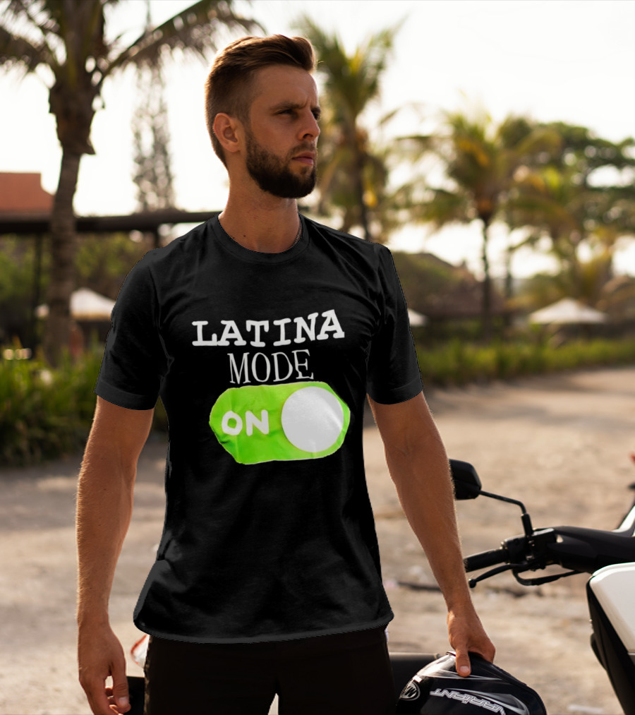 Latina Mode On Switch Green Circle T-Shirt