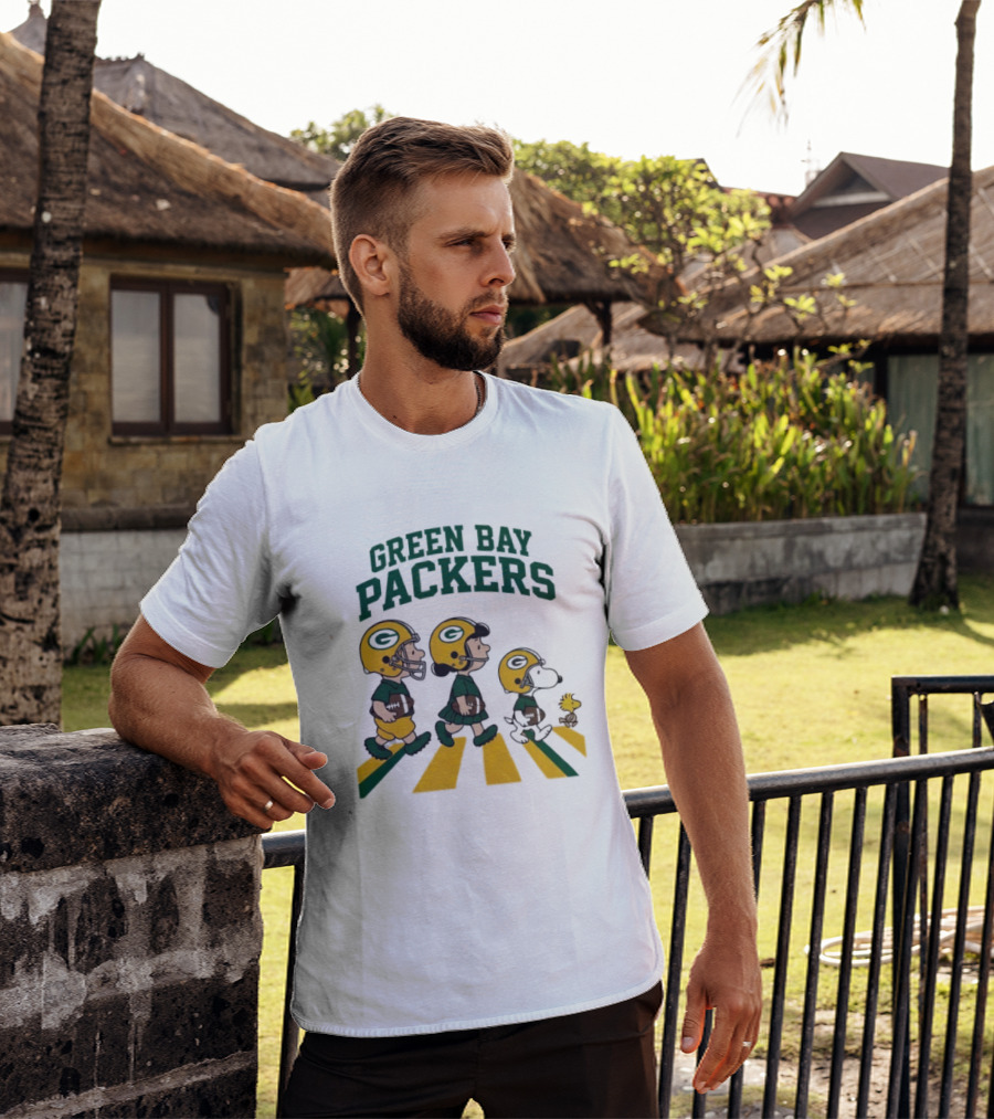 Green Bay Packers Peanuts Characters Abbey Road T-Shirt