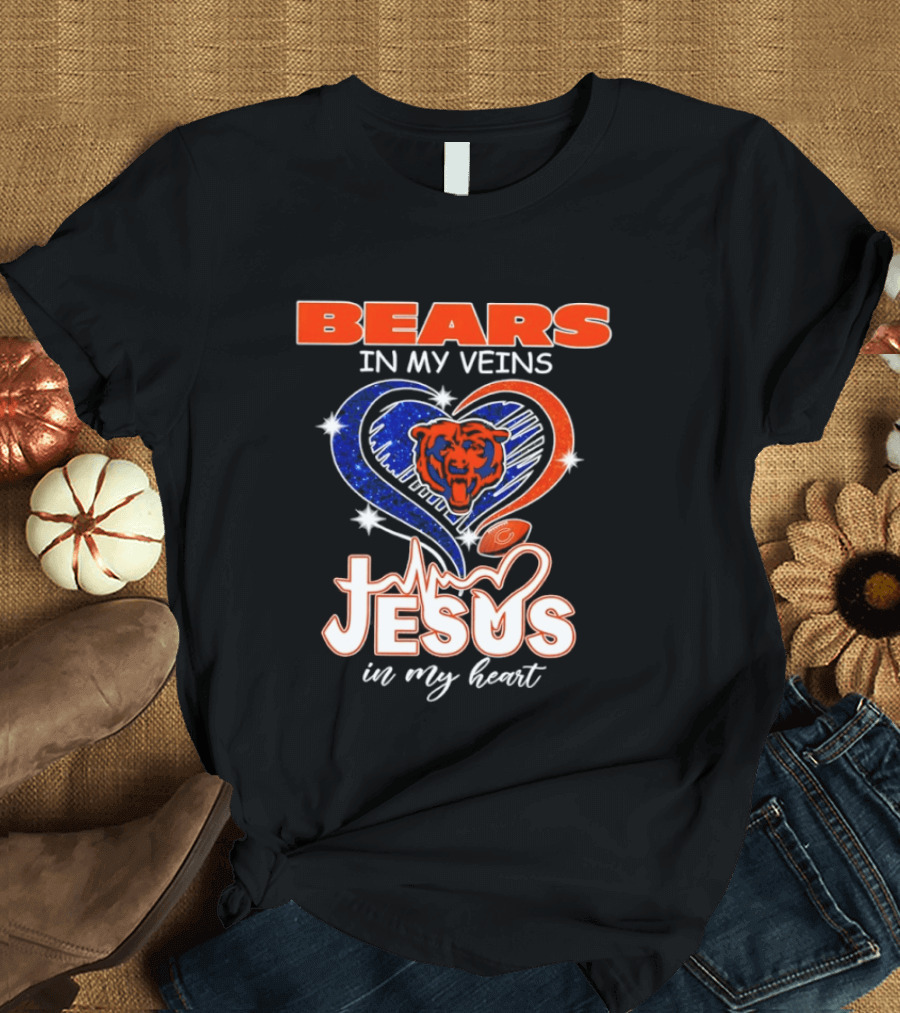 Bears In My Veins Heartbeat Jesus In My Heart T-Shirt