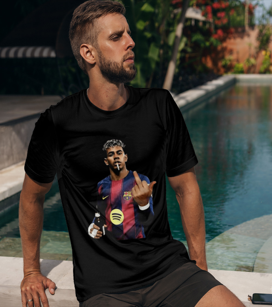 Lamine Yamal FC Barcelona Meme Middle Finger Gesture With Beer And Cigarette T-Shirt