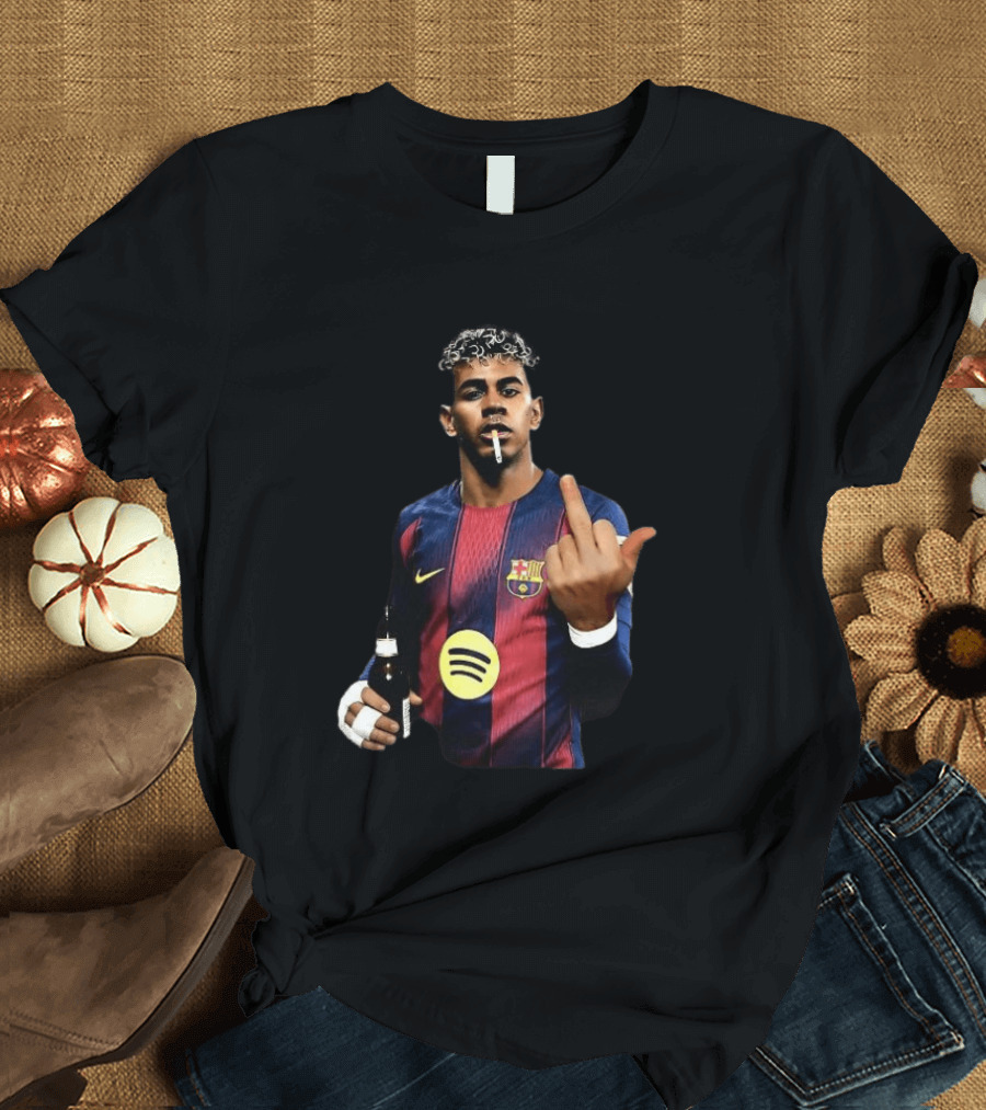 Lamine Yamal FC Barcelona Meme Middle Finger Gesture With Beer And Cigarette T-Shirt