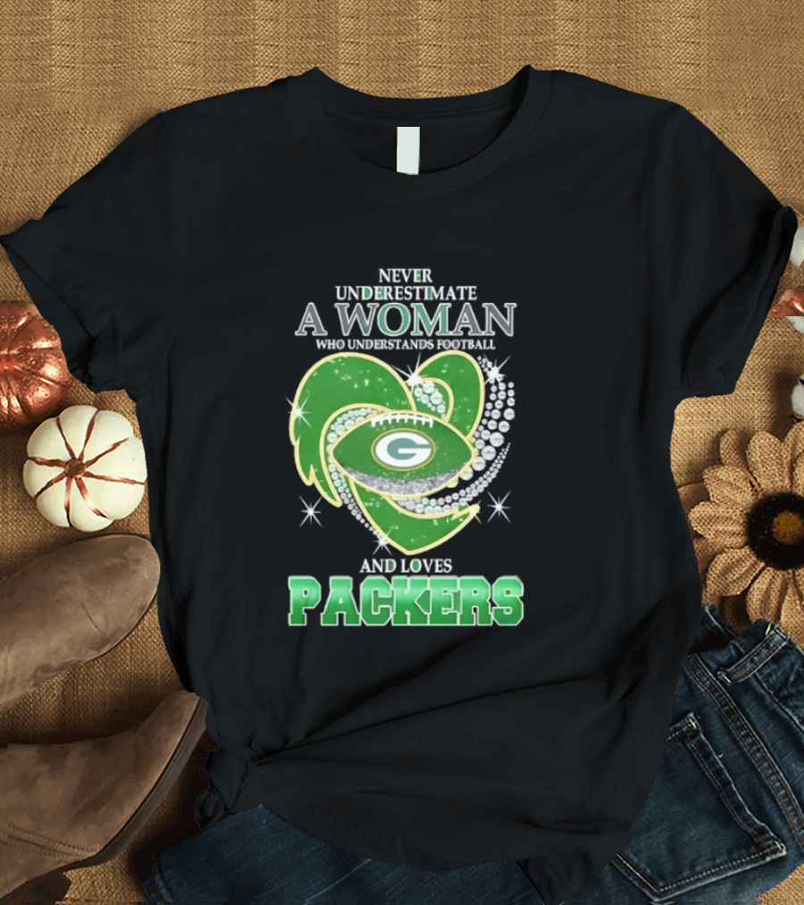 Never Underestimate A Woman Who Understands Football And Loves Packers T-Shirt