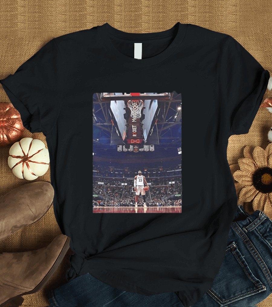 Lebron James Los Angeles Lakers NBA So Goated Basketball Court Scene T-Shirt