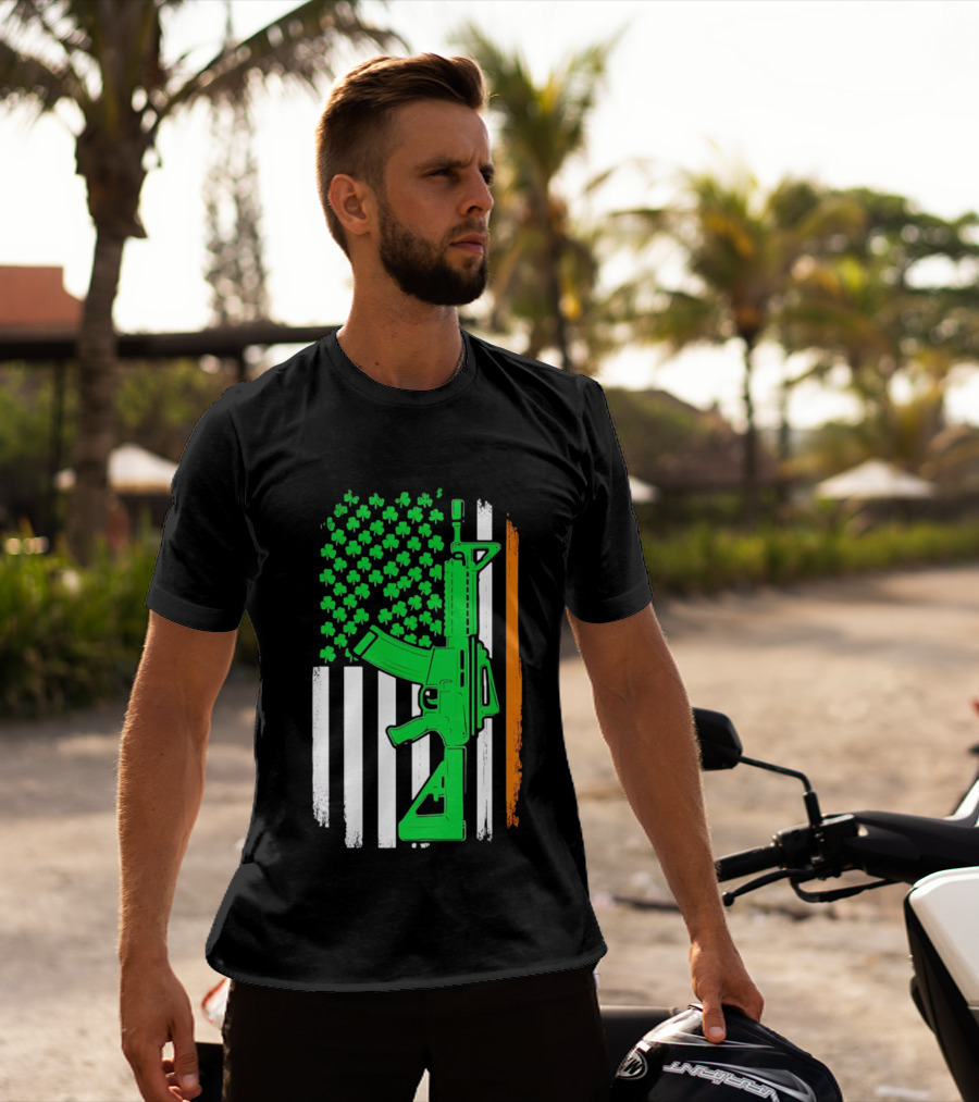 AR15 Shamrock American Irish Flag St Patrick's Day T-Shirt