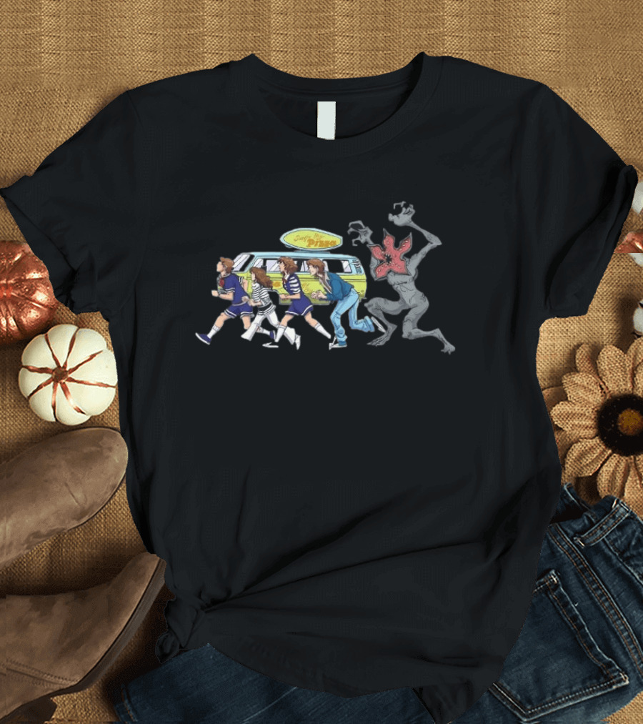 Stranger Things X Scooby Doo Mystery Gang Surfer Boy Pizza Demogorgon Chase T-Shirt