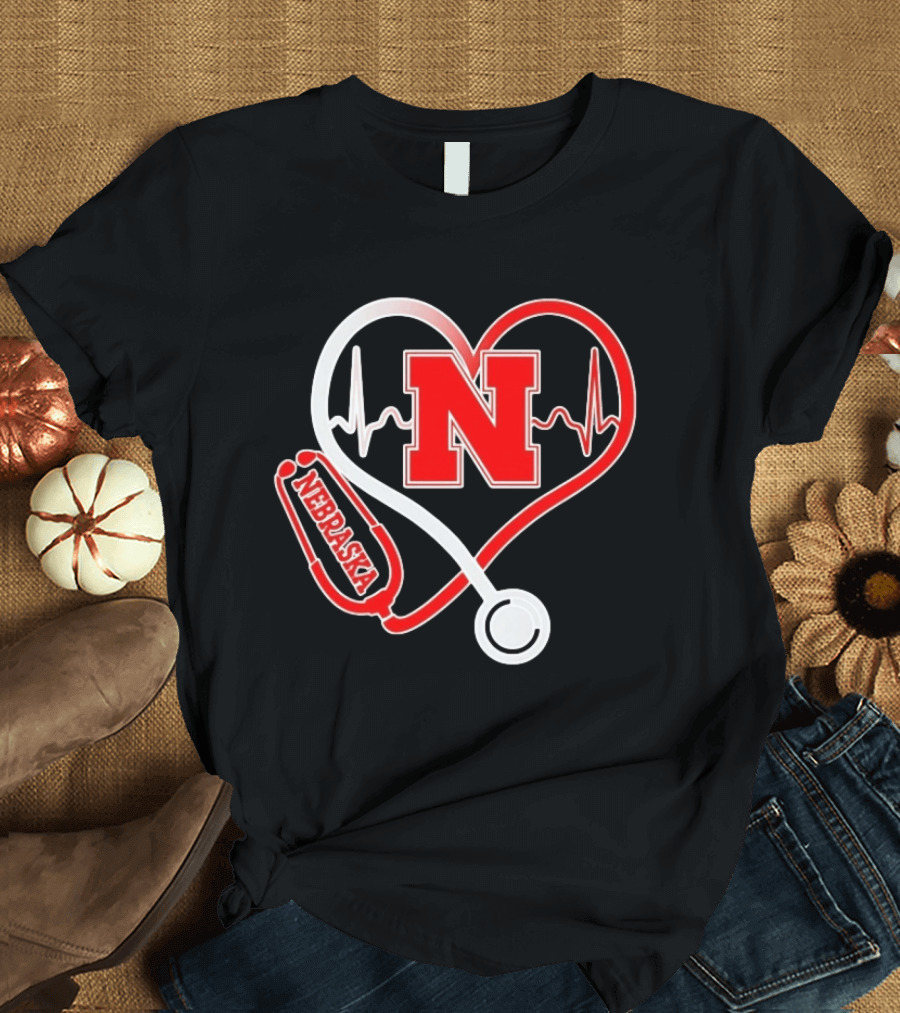Nebraska Cornhuskers Heartbeat Stethoscope Love Nurse T-Shirt