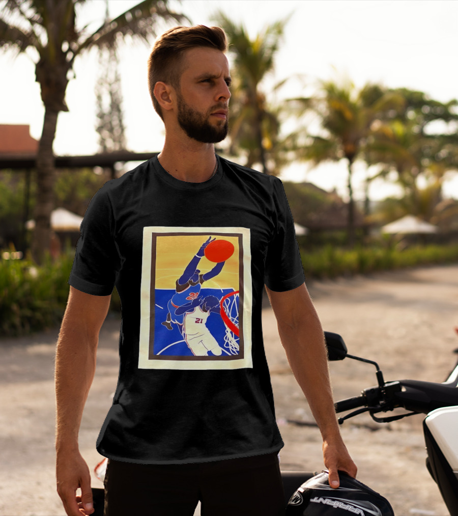 Mitchell Robinson 23 Dunking Joel Embiid 21 New York Knicks Basketball NBA 2026 T-Shirt