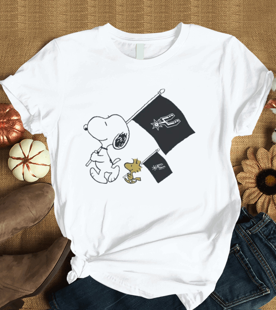 Snoopy Woodstock San Antonio Spurs Flags Peanuts NBA Fan T-Shirt