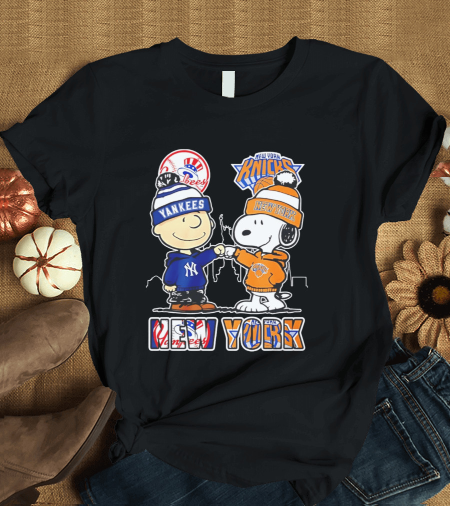New York Yankees New York Knicks Charlie Brown Snoopy T-Shirt