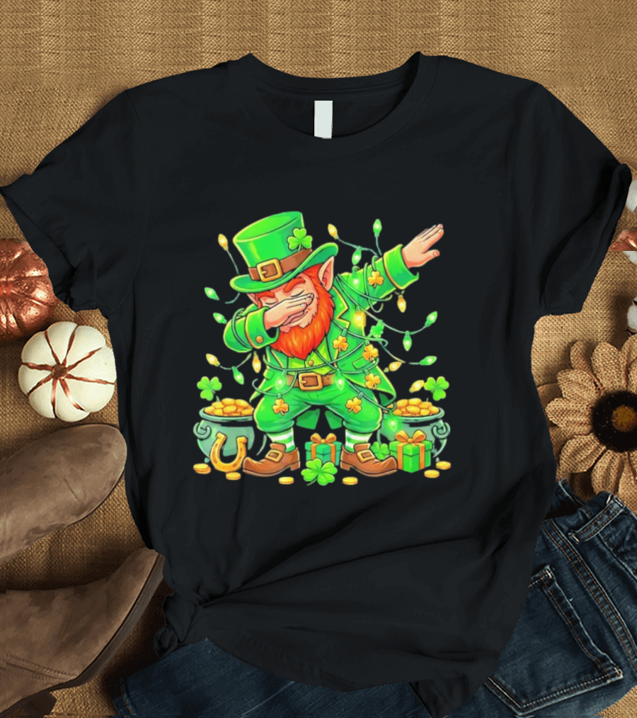 Dabbing Leprechaun St Patricks Day Lights Gold Pot Clover T-Shirt