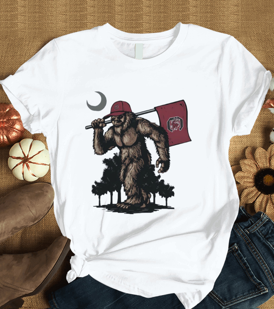 Bigfoot Carrying South Carolina Gamecocks Flag Under Moonlight T-Shirt