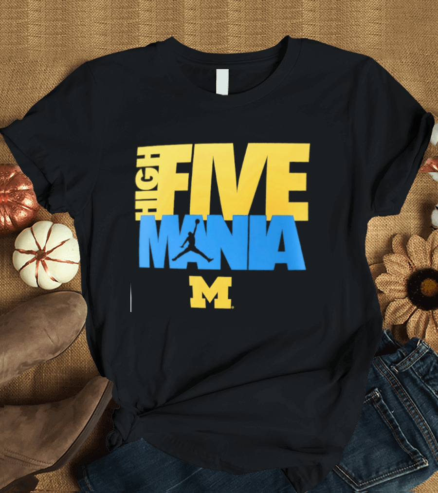Michigan Wolverines High Five Mania M T-Shirt